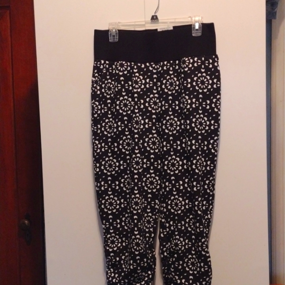 Joggers Inc brand NWT